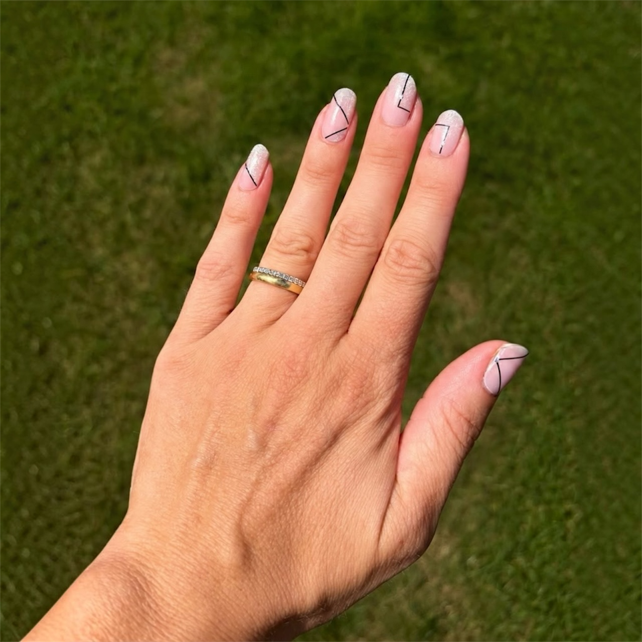 Rose Lines UV